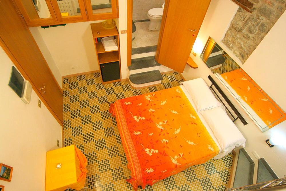 Francamaria Rooms Вернацца Номер фото