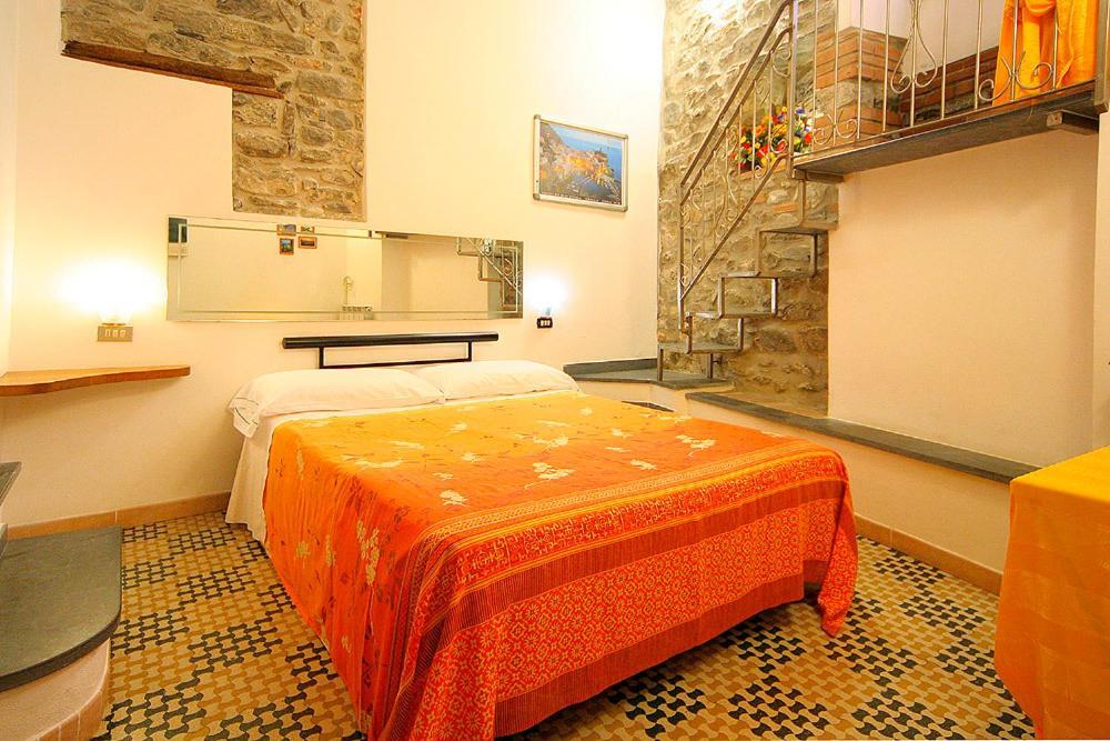 Francamaria Rooms Вернацца Номер фото