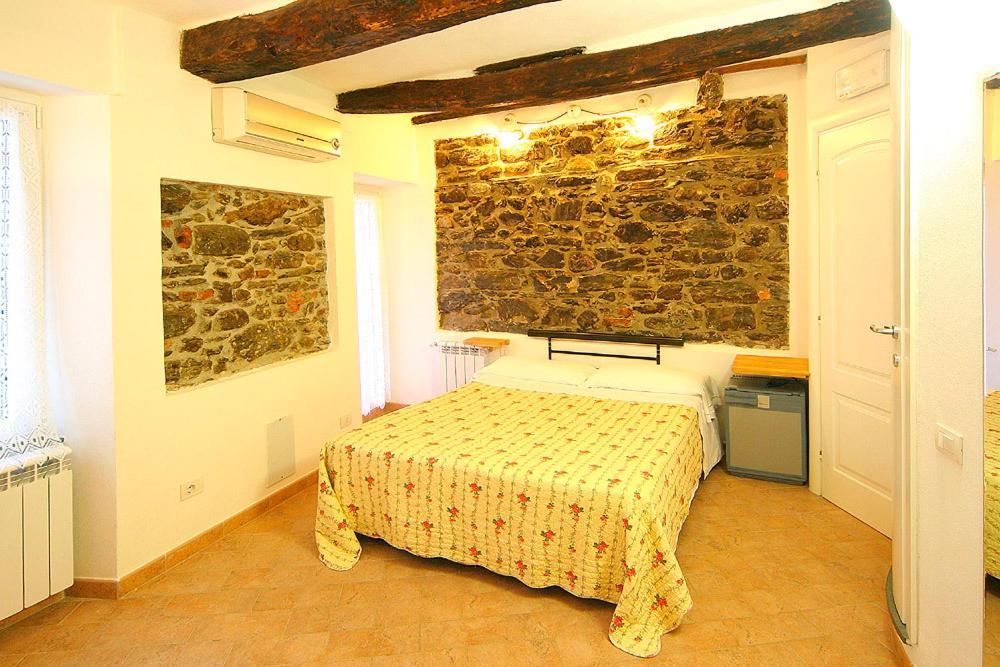 Francamaria Rooms Вернацца Номер фото